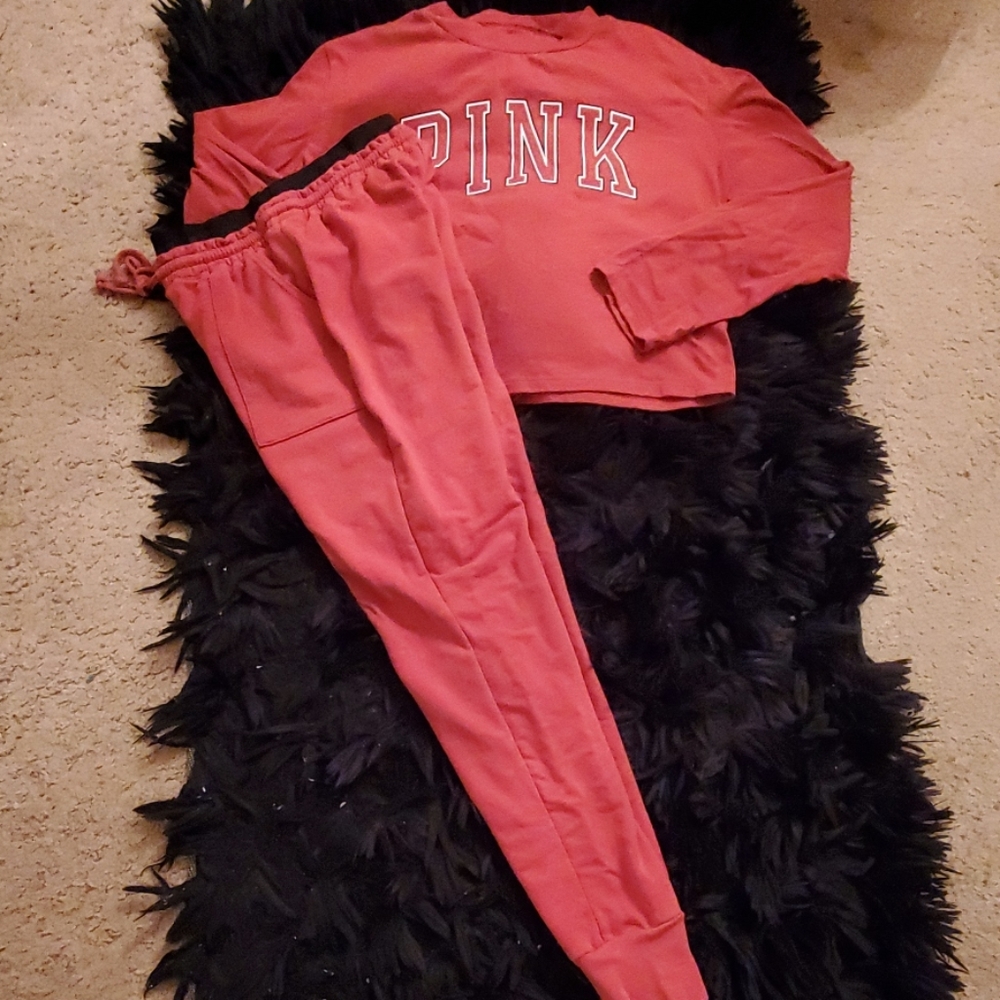 PINK OUTFIT